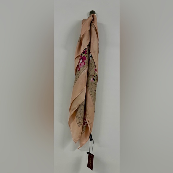 Square Scarf - Picture 5 of 7